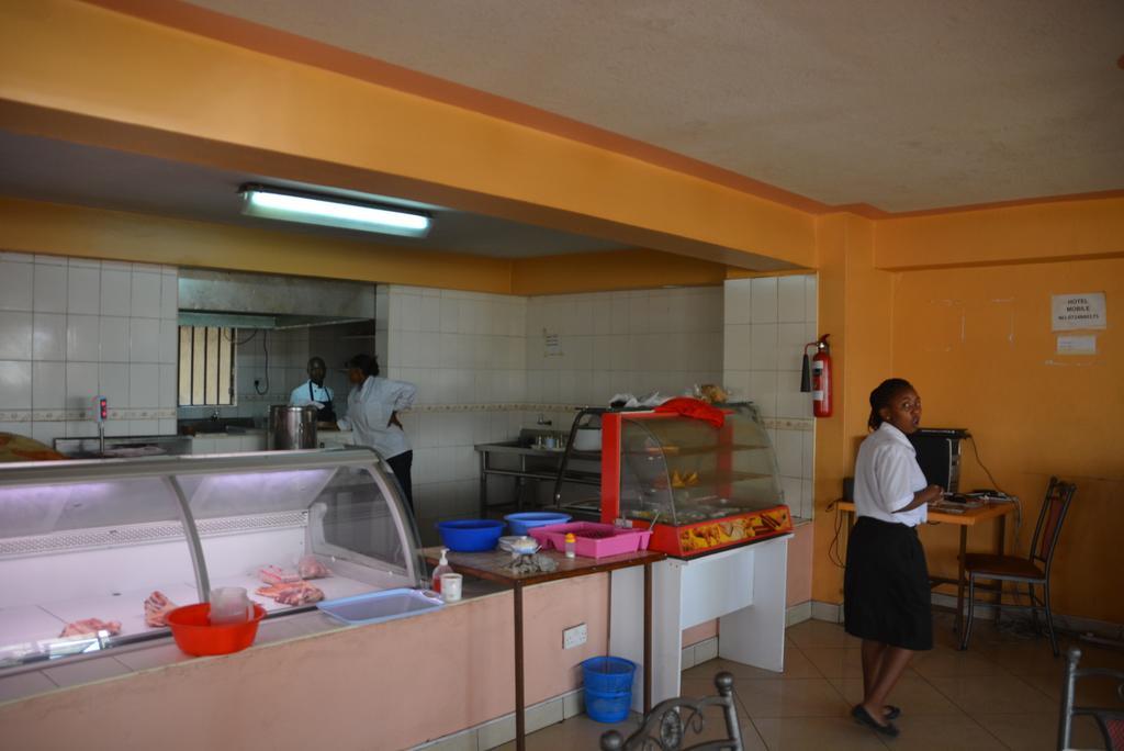 Starehe Link Hotel Nairobi Ngoại thất bức ảnh